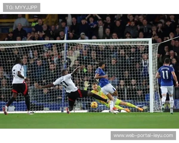 英超引入半自动越位识别技术测试，2026-27赛季有望全面应用