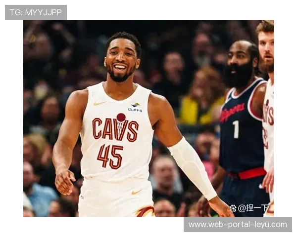 费内巴切第三节领先帕纳辛纳科斯，欧洲篮球防守大战陷入胶着